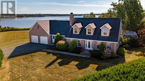 138 Cathy Dr, Cornwall, PE, C0A1H8 | Card Image