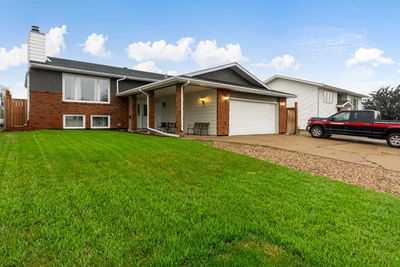 177 Sifton Ave, House detached with 5 bedrooms, 2 bathrooms and 5 parking in Fort Mcmurray AB | Image 1