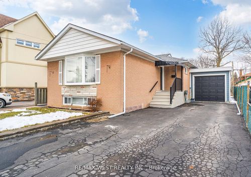 22 Dimplefield Pl, Etobicoke, ON, M9C4A1 | Card Image