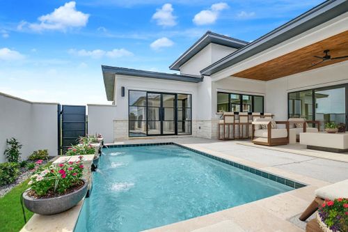 109 Island Dr, Horseshoe Bay, TX, 78657-6064 | Card Image