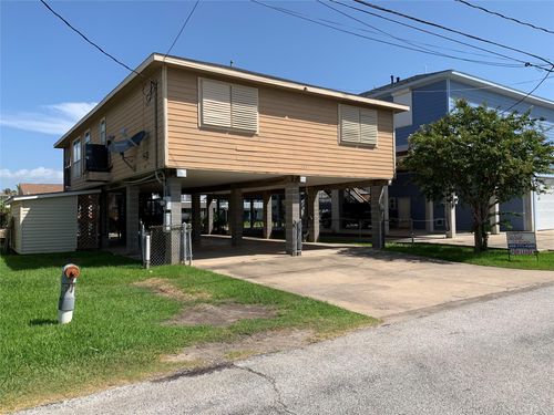 585 Warsaw St, Bayou Vista, TX, 77563-2605 | Card Image