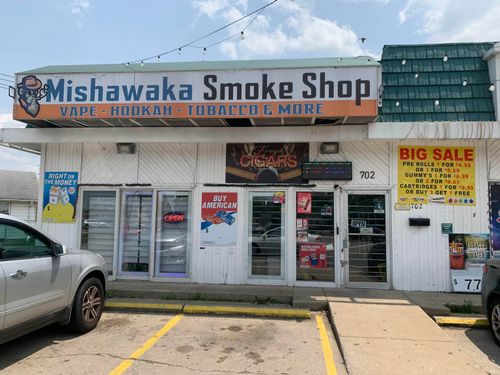 702 S Ironwood Dr, Mishawaka, IN, 46544-4325 | Card Image