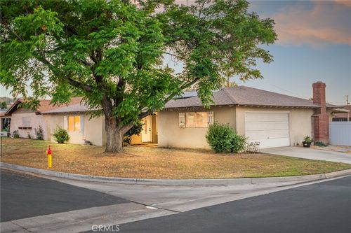 26575 Saturn Way, Hemet, CA, 92544 | Card Image