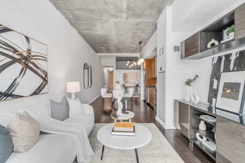 501-33 Mill St, Toronto, ON, M5A3R3 | Card Image