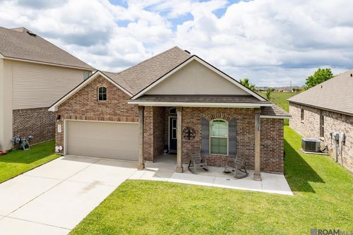 21332 Wood Glen Ave, Zachary, LA, 70791-7028 | Card Image