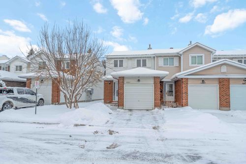 6467 Natalie Way, Orléans, ON, K1C4Y3 | Card Image