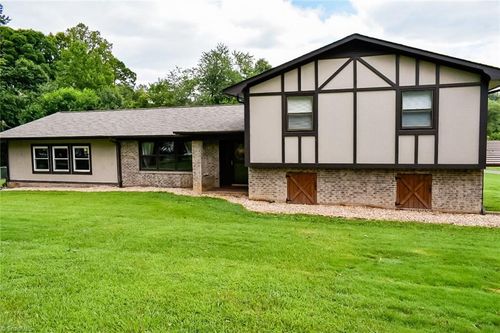 153 Fresh Water Ln, Mount Airy, NC, 27030-7909 | Card Image
