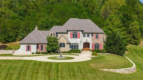 2102 Highway 36, Wathena, KS, 66090-4126 | Card Image