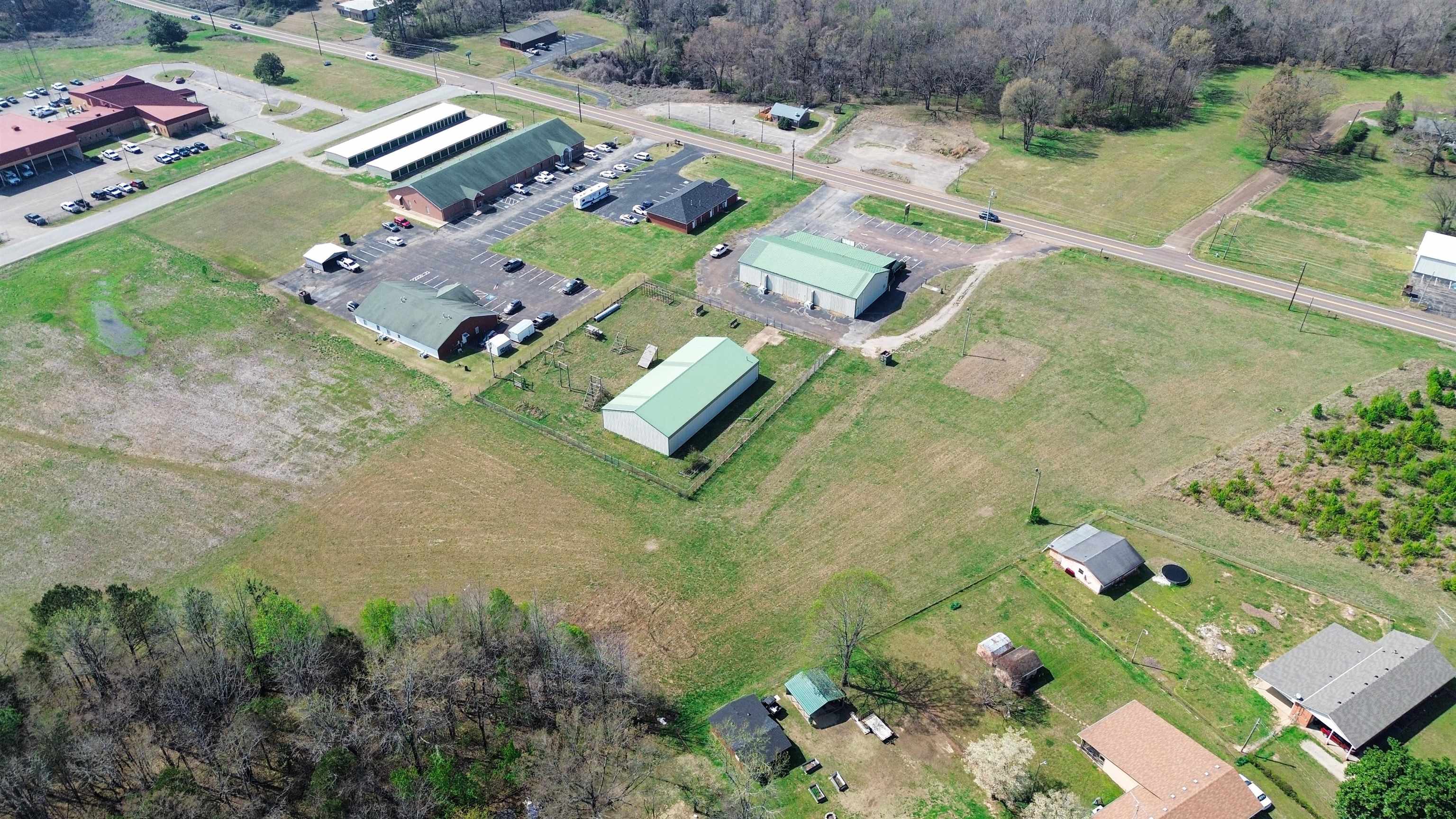 Commercial Sale in Bolivar 5