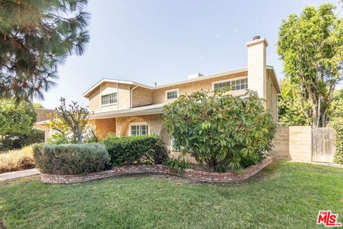 9625 Yolanda Ave, Northridge, CA, 91324-2258 | Card Image