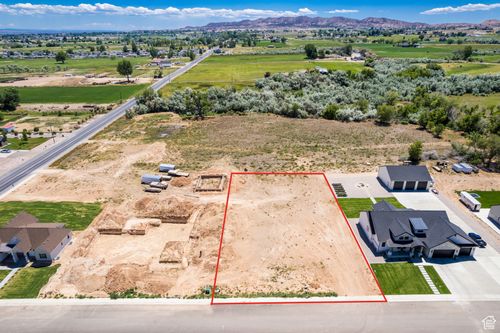12-567 W 1550 S, Vernal, UT, 84078 | Card Image