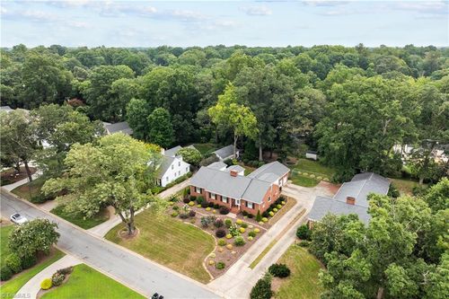 104 Knollwood Dr, Greensboro, NC, 27403-1028 | Card Image