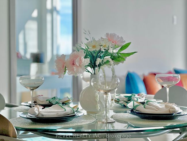 1902 - 25 Mcmahon Dr, Condo with 3 bedrooms, 3 bathrooms and 1 parking in North York ON | Image 16