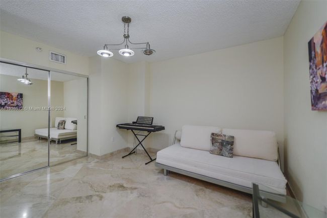 2603 - 16711 Collins Ave, Condo with 3 bedrooms, 2 bathrooms and null parking in Sunny Isles Beach FL | Image 23