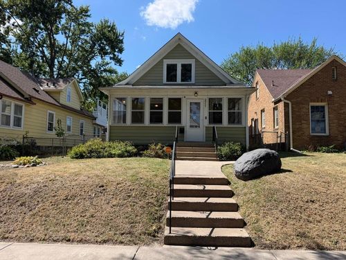2955 Queen Ave N, Minneapolis, MN, 55411-1058 | Card Image