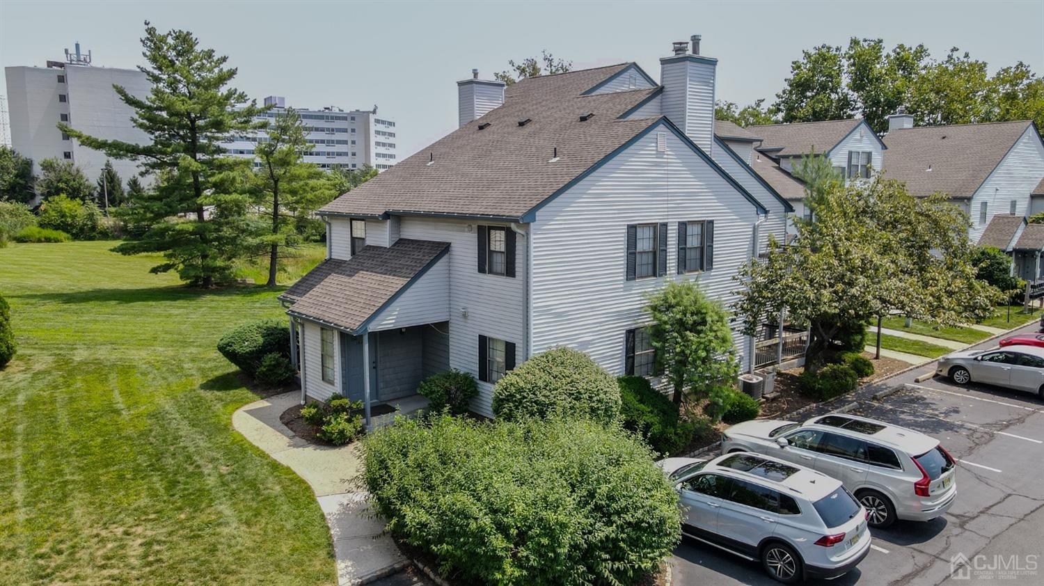 Woodbridge Commons Way, Iselin, NJ 08830