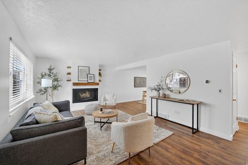 9-3655 1300, Salt Lake City, UT, 84106-2989 | Card Image