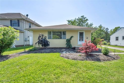 874 Lander Rd, Highland Heights, OH, 44143-3246 | Card Image