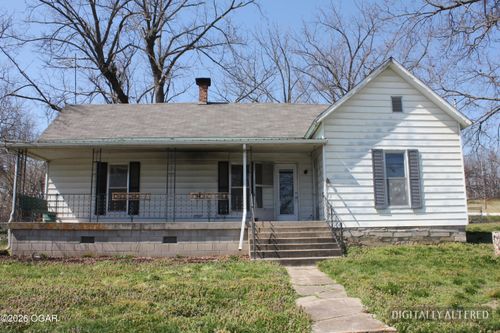 100 S Oak St, South Greenfield, MO, 65752-8006 | Card Image