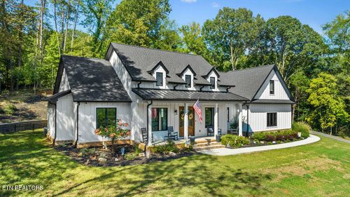 7605 Charlton Dr, Knoxville, TN, 37920-6017 | Card Image