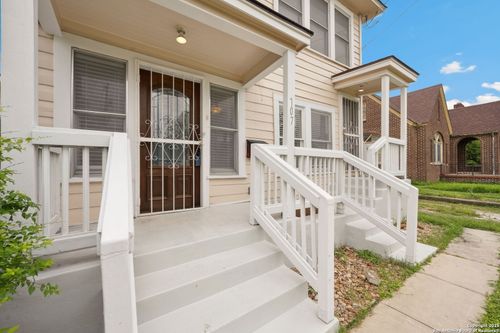 707 N Pine St, San Antonio, TX, 78202-2358 | Card Image
