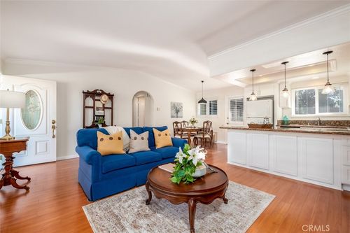 b-701 Avenida Sevilla, Laguna Woods, CA, 92637-3375 | Card Image
