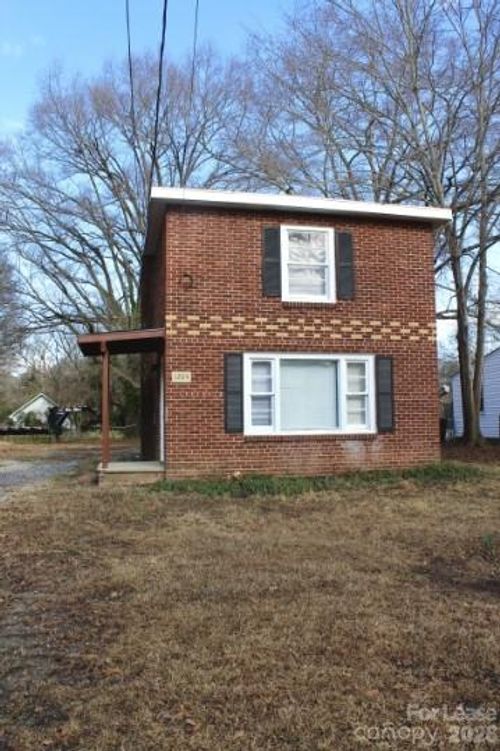 1204 W Mauney Ave, Gastonia, NC, 28052-1943 | Card Image