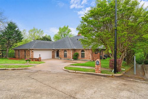 3705 Dandridge Cir, Garland, TX, 75040-3506 | Card Image