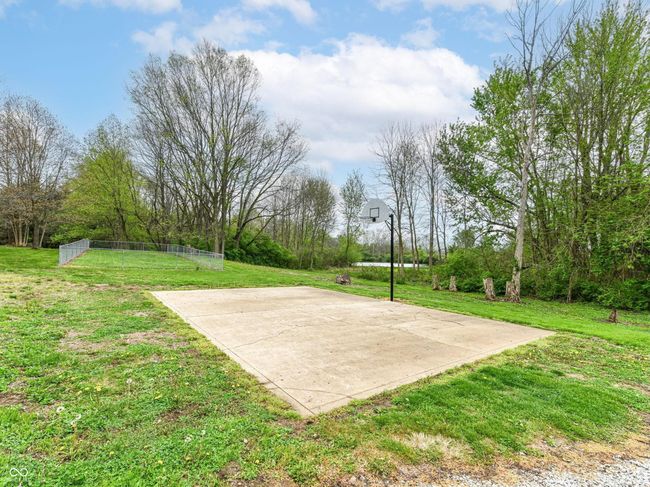 Basketball court | Image 7
