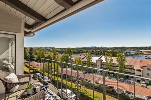 e304-908 E Bay Dr Ne, Olympia, WA, 98506-3971 | Card Image
