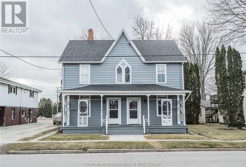 64 Barthe St, Chatham, ON, N7L1T6 | Card Image