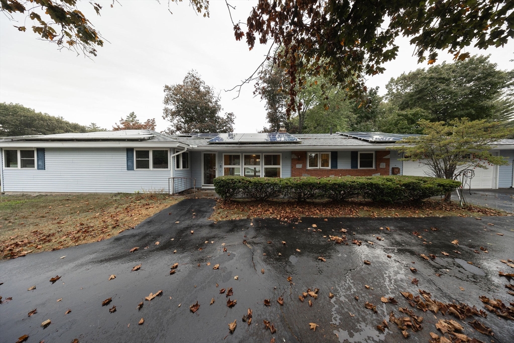 Ashmont Dr, Framingham, MA 01701