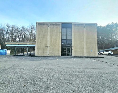 1656 Fincastle Tpke., Tazewell, VA, 24651 | Card Image