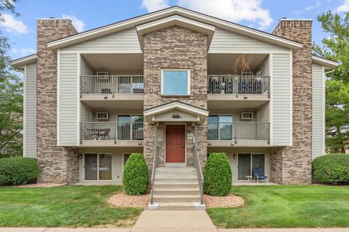 22-2100 Ridge Dr, Saint Louis Park, MN, 55416-3694 | Card Image