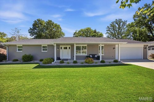 82 W Lake Dr, Troy, IL, 62294-1732 | Card Image