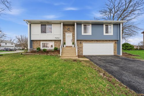 7654 W Moorefield Dr, Frankfort, IL, 60423-7500 | Card Image