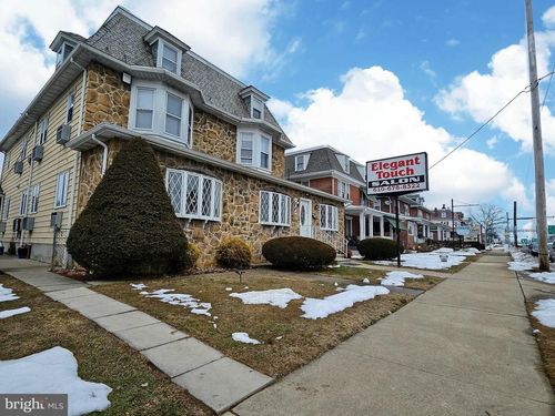 2113 Penn Ave, Reading, PA, 19609-1647 | Card Image