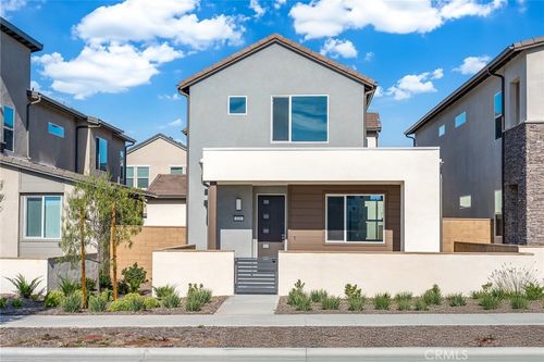 221 Longspur, Irvine, CA, 92618 | Card Image