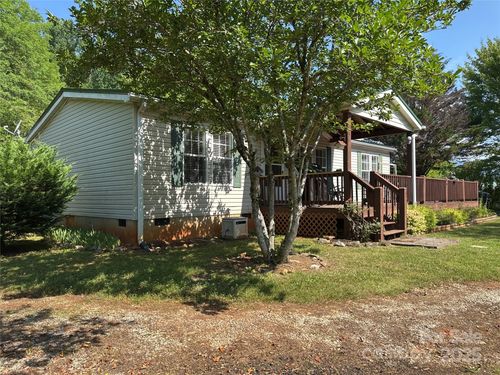 108 Scenic Dr, Bryson City, NC, 28713-9419 | Card Image
