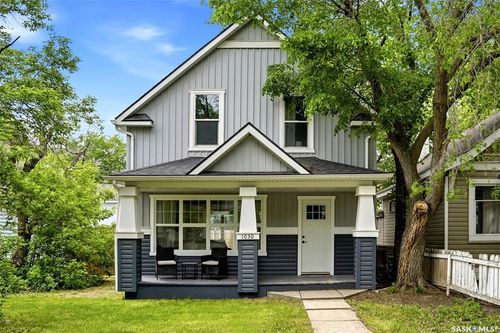 1030 Connaught Avenue, Moose Jaw, SK, S6H4B5 | Card Image