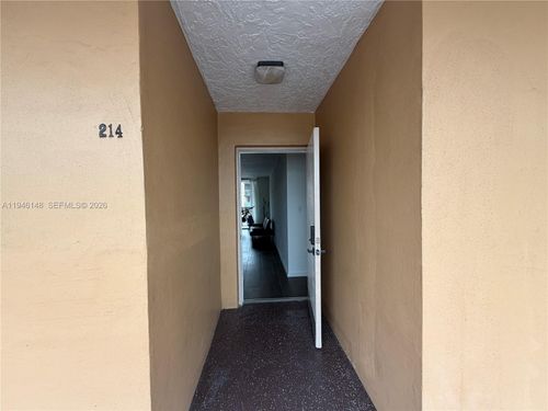 apt-214-4320 Washington St, Hollywood, FL, 33021-7601 | Card Image