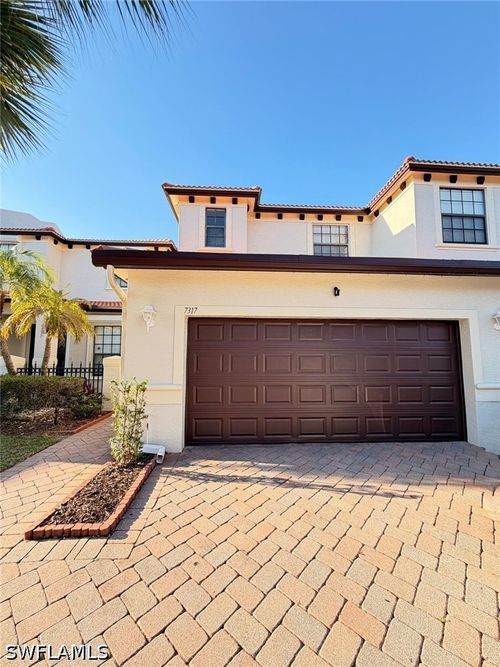 7317 Bristol Cir, NAPLES, FL, 34120-0696 | Card Image