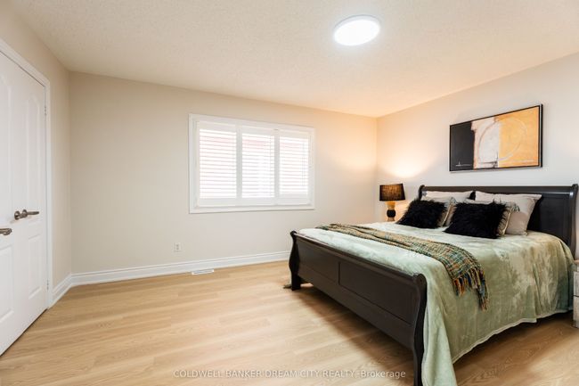 32 Charger Lane, House other with 8 bedrooms, 4 bathrooms and 2 parking in Brampton ON | Image 21