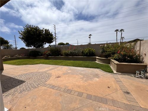 9642 Peppertree, Huntington Beach, CA, 92646 | Card Image