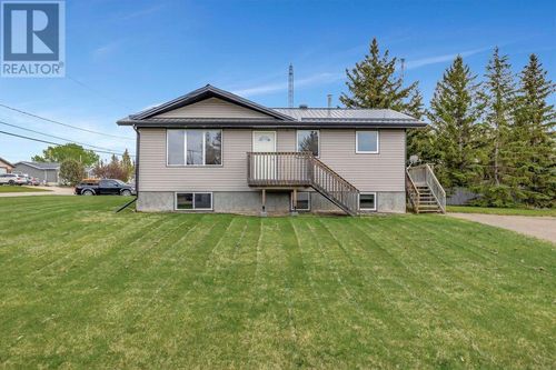 201 3rd Ave E, Neilburg, SK, S0M2C0 | Card Image