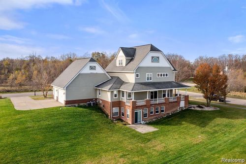 4468 Edison Blvd, Linden, MI, 48451-9196 | Card Image