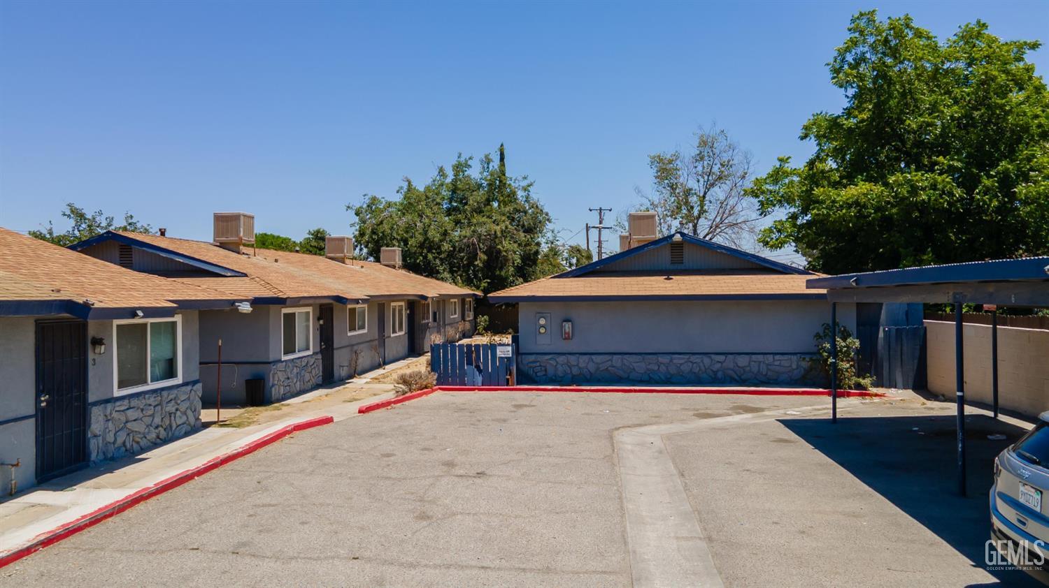 600 S Real Rd, Bakersfield, CA 93309