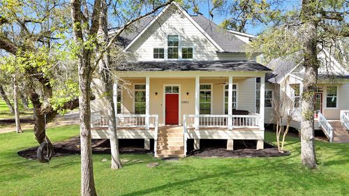 20802 Pecan Bend Rd, Damon, TX, 77430-8615 | Card Image
