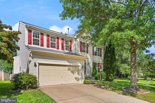 9836 Rainleaf Ct, BRISTOW, VA, 20136-2416 | Card Image