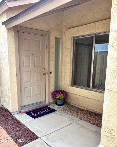 4047 W Camino Vivaz, Glendale, AZ, 85310-5518 | Card Image